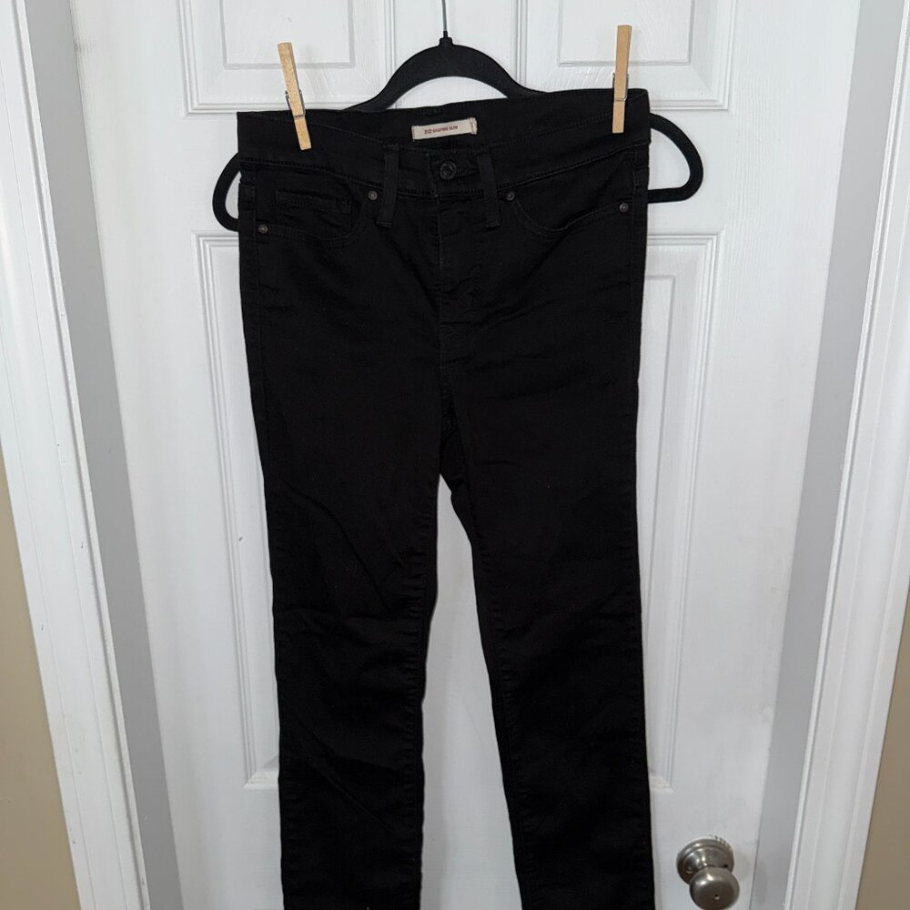 Levi's straight leg jeans